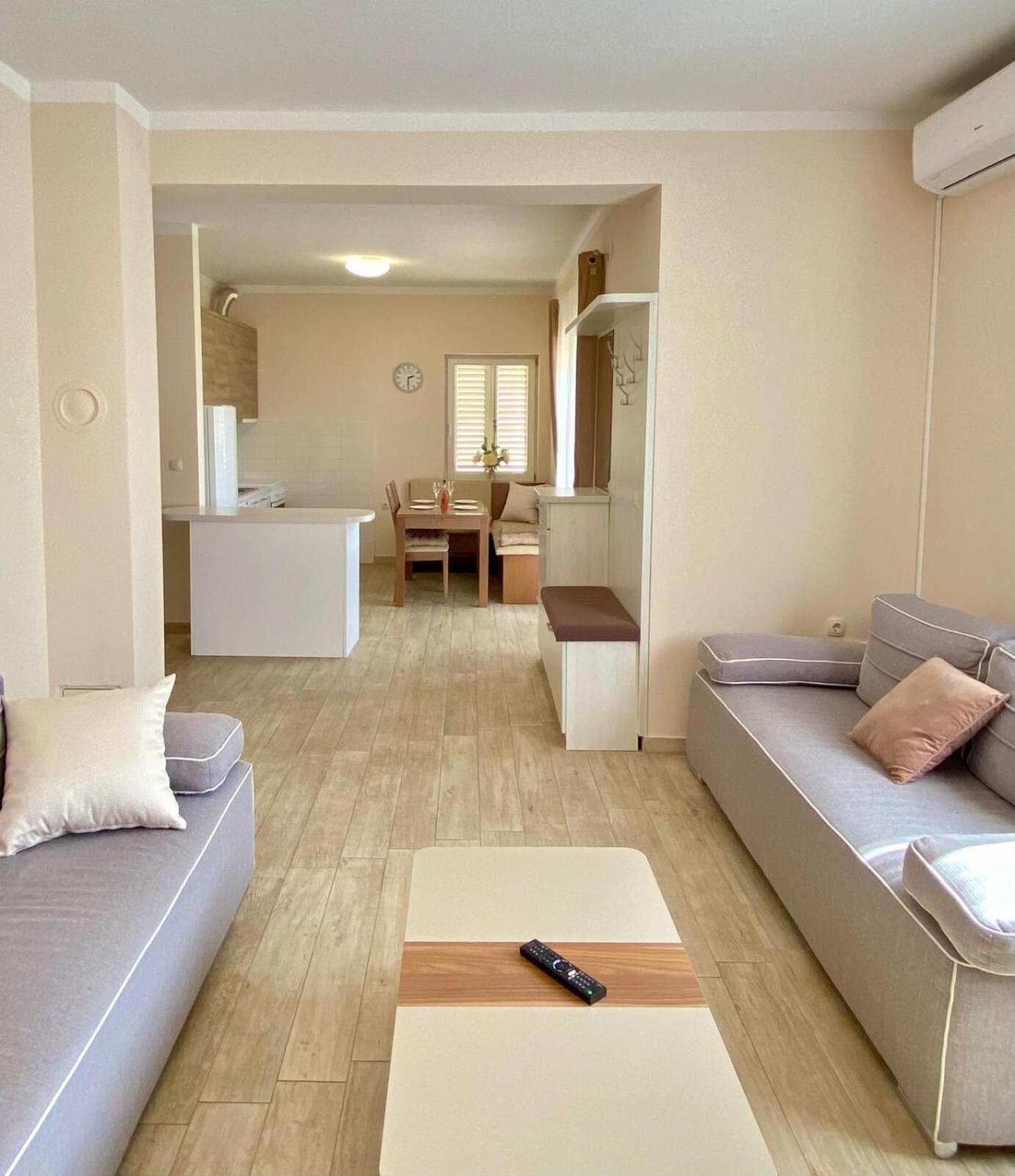 Apartment Ante Starigrad Paklenica Exterior foto